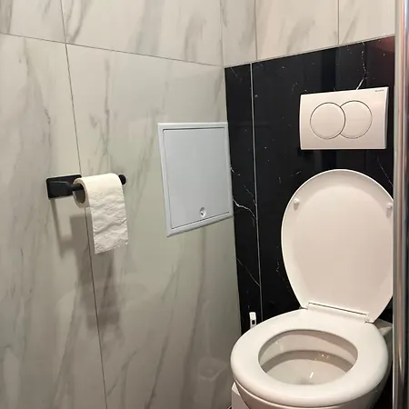 Mm *